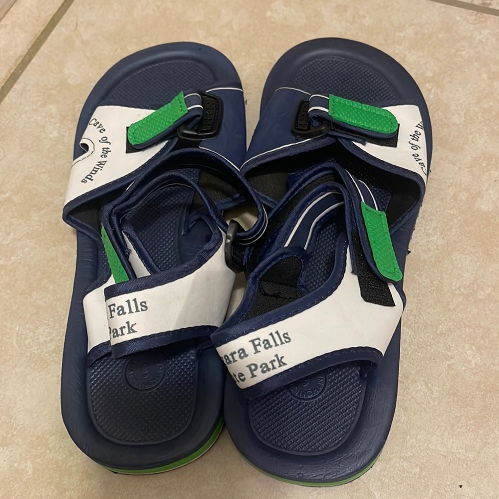 Niagara Falls SANDALS Cave of the Winds water shoe flip flop Sz 8